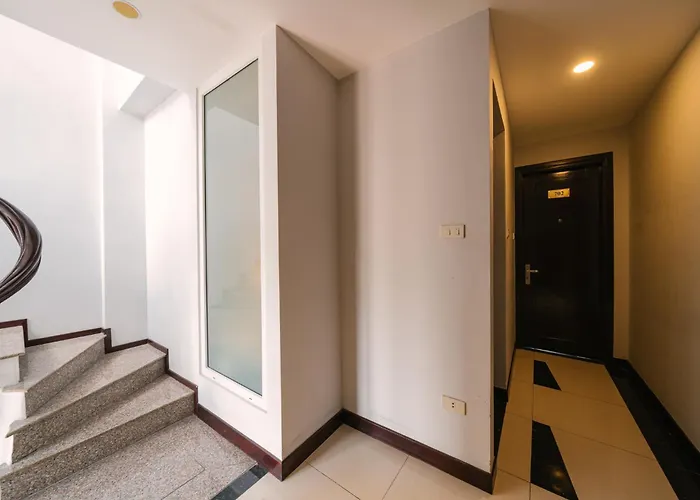 Bay Luxury Hanoi Hotel - No 9 Nguyen Truong To
